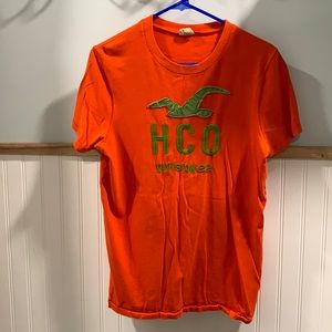 Hollister shirt size medium